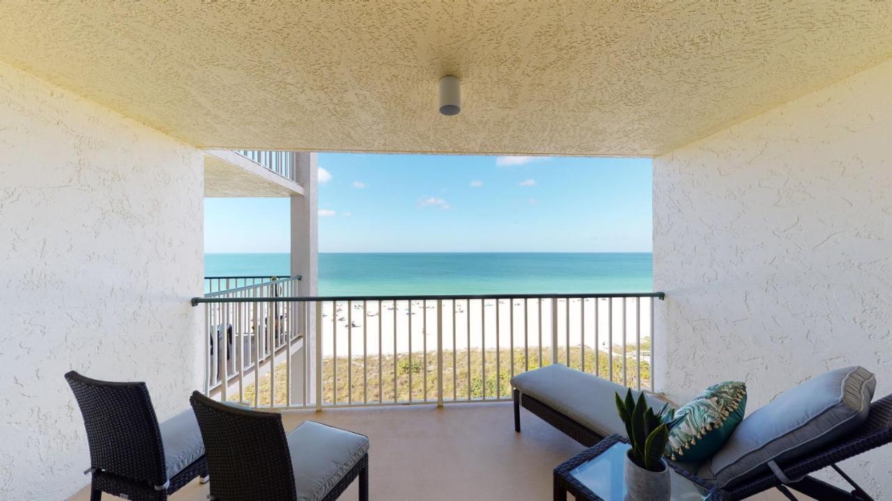 Totally Renovated Beachfront Condo At Apollo! Marco Island Exterior foto